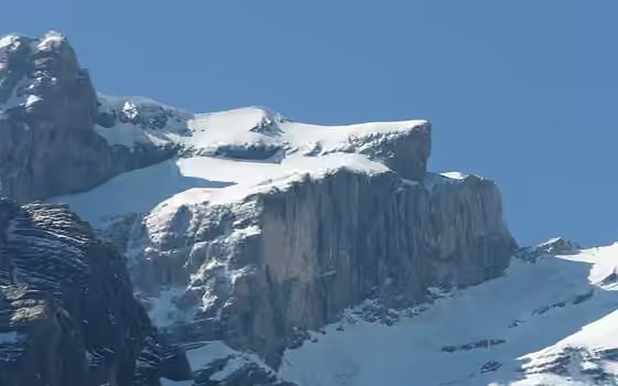 Espalda del Marboré (3.073 m), macizo Monte Perdido · Marboré