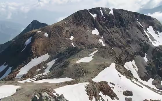 Montcalm (3.077 m), macizo Pica d'Estats · Montcalm