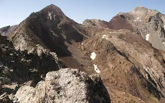 Pic d'Estaragne (3.006 m), macizo Néouvielle · Pic Long