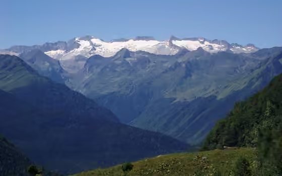 Punta de la Brecha de Russell (3.192 m), macizo Maladeta · Aneto